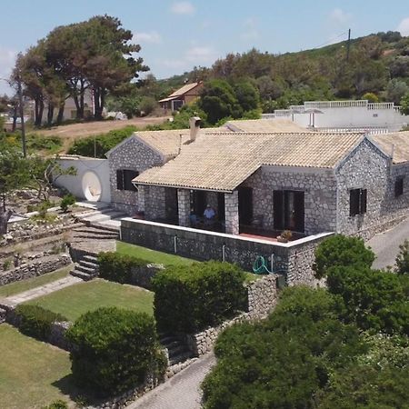 Villa Quietude Agios Stefanos Avliotes  Exteriör bild
