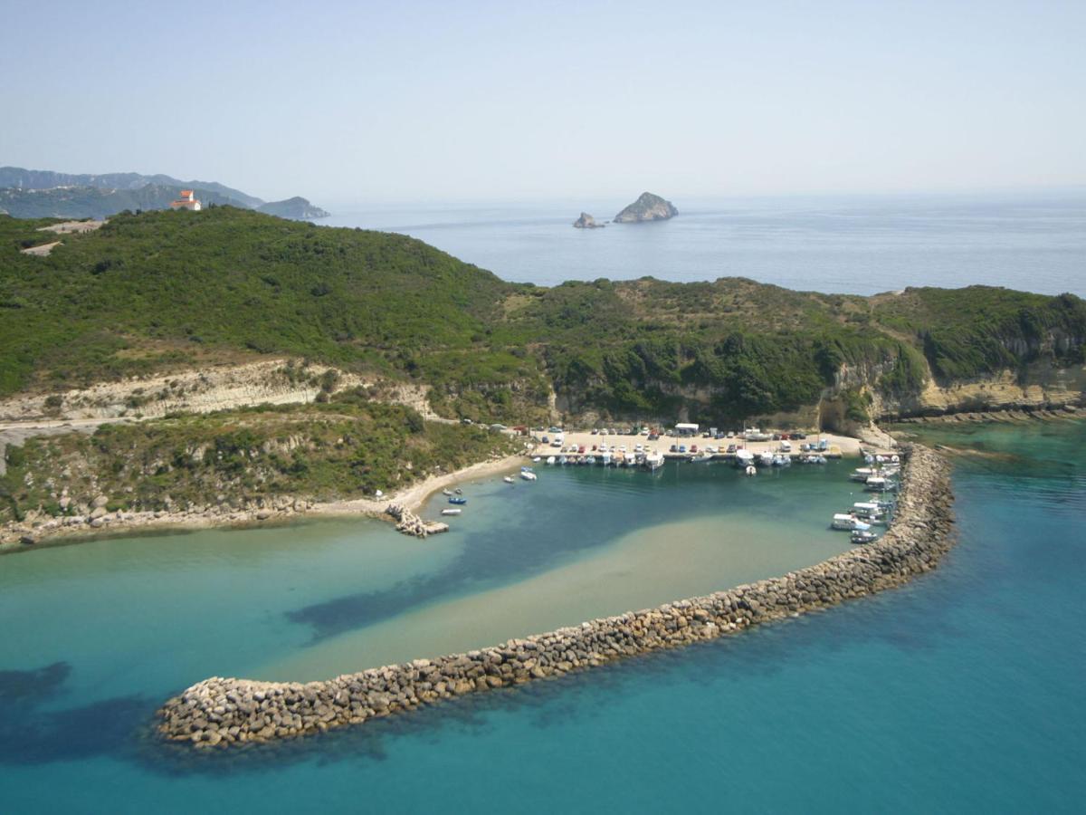 Villa Quietude Agios Stefanos Avliotes  Exteriör bild