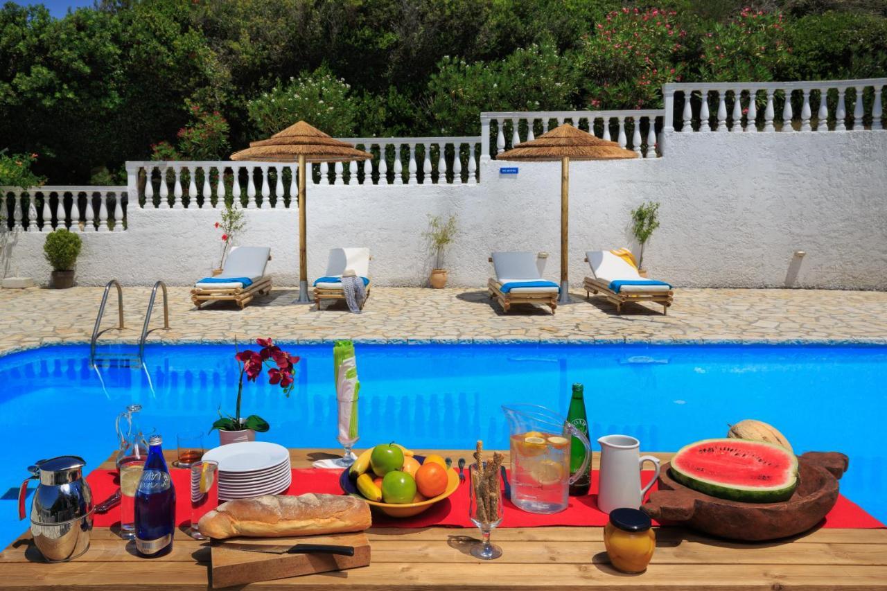Villa Quietude Agios Stefanos Avliotes  Exteriör bild