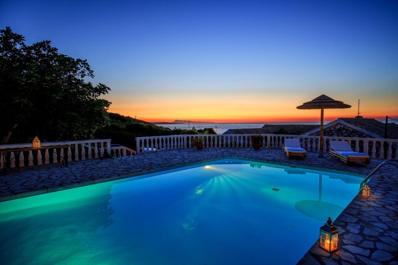 Villa Quietude Agios Stefanos Avliotes  Exteriör bild